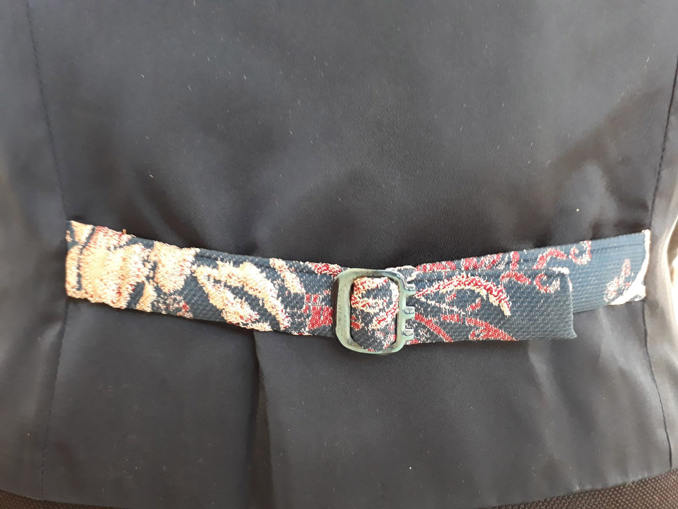 Corso sartoria Padova taglio e cucito cinturino gilet